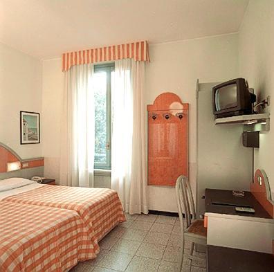 Hotel Mazzini Letojanni Exterior foto